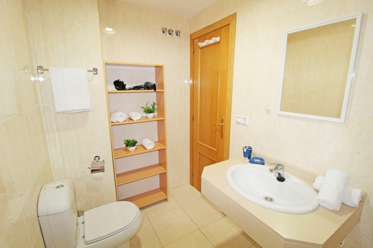 Super Centrico, Luminoso, Amplio, Terrazas Y Patio Apartment อาลิกันเต ภายนอก รูปภาพ